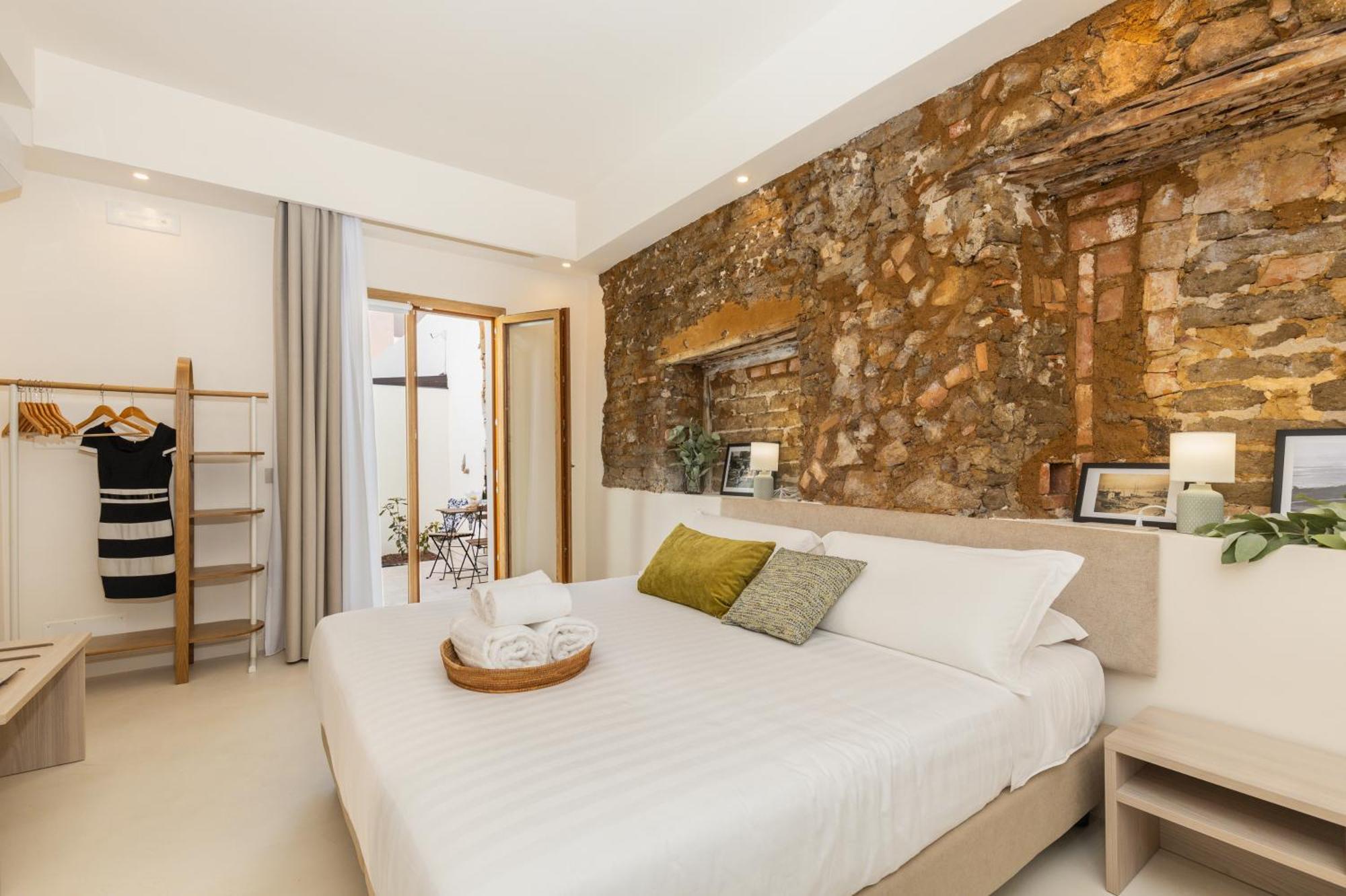 Ausentu Guest House Tortoli Exterior photo